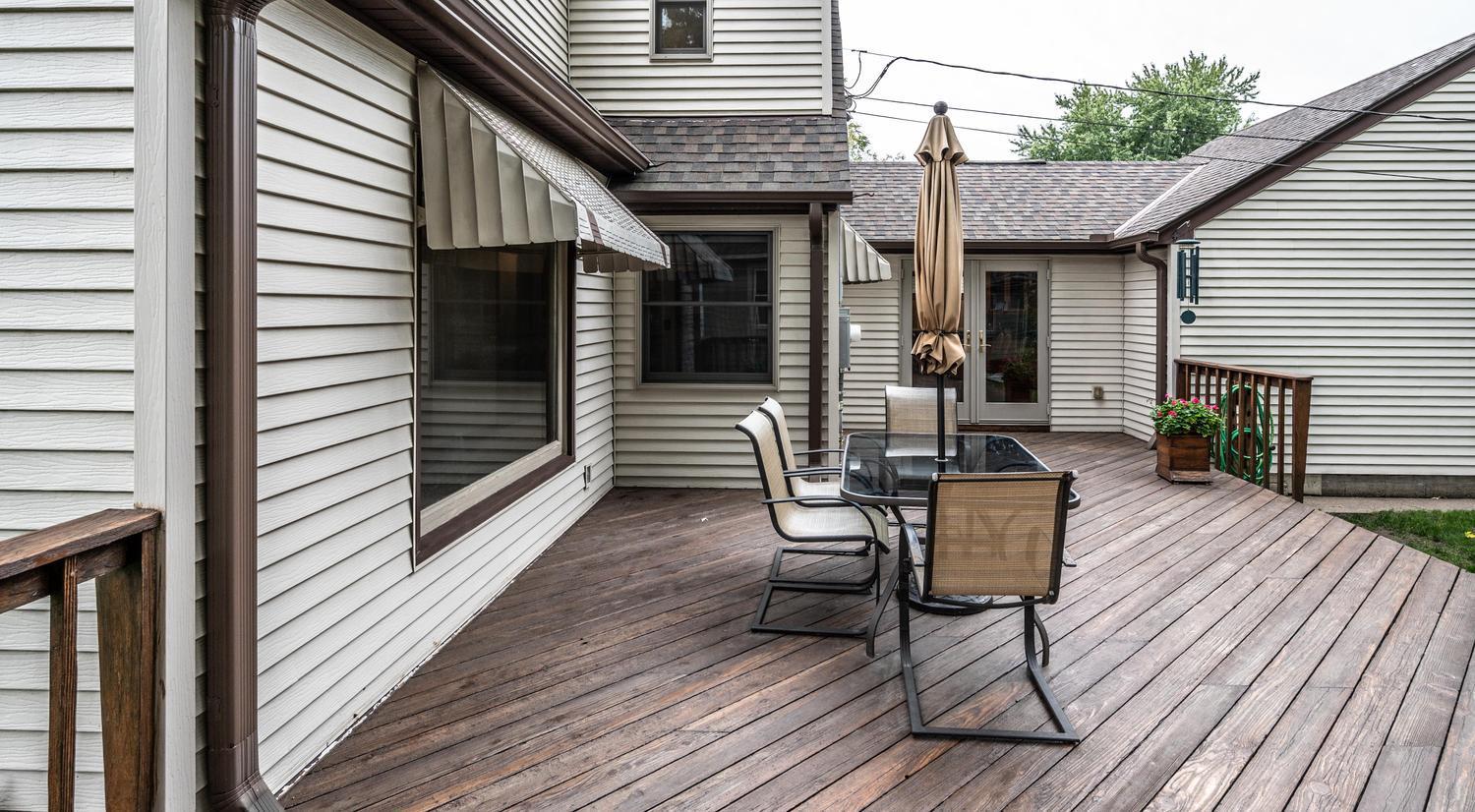 012-022-Deck-1500x827.jpg