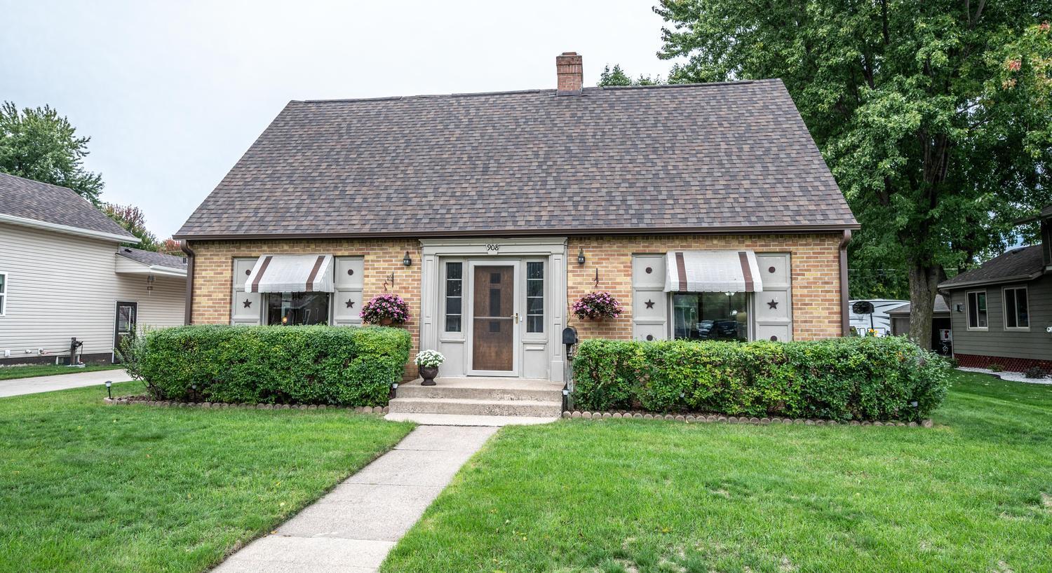 013-003-Front of Home-1500x819.jpg