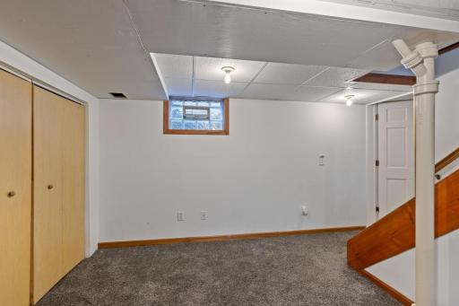 71 63 1/2 Way NE, Fridley, MN 55432
