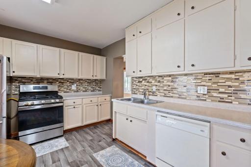 71 63 1/2 Way NE, Fridley, MN 55432