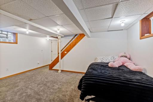 71 63 1/2 Way NE, Fridley, MN 55432