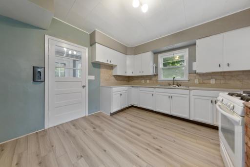 917 Bridge Avenue, Albert Lea, MN 56007