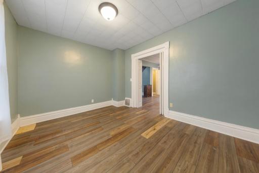 917 Bridge Avenue, Albert Lea, MN 56007