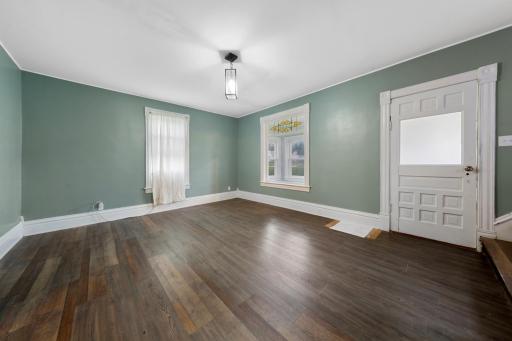 917 Bridge Avenue, Albert Lea, MN 56007