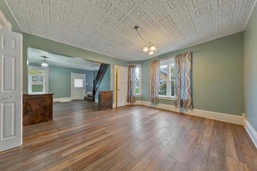 917 Bridge Avenue, Albert Lea, MN 56007