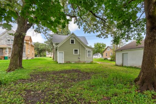 917 Bridge Avenue, Albert Lea, MN 56007