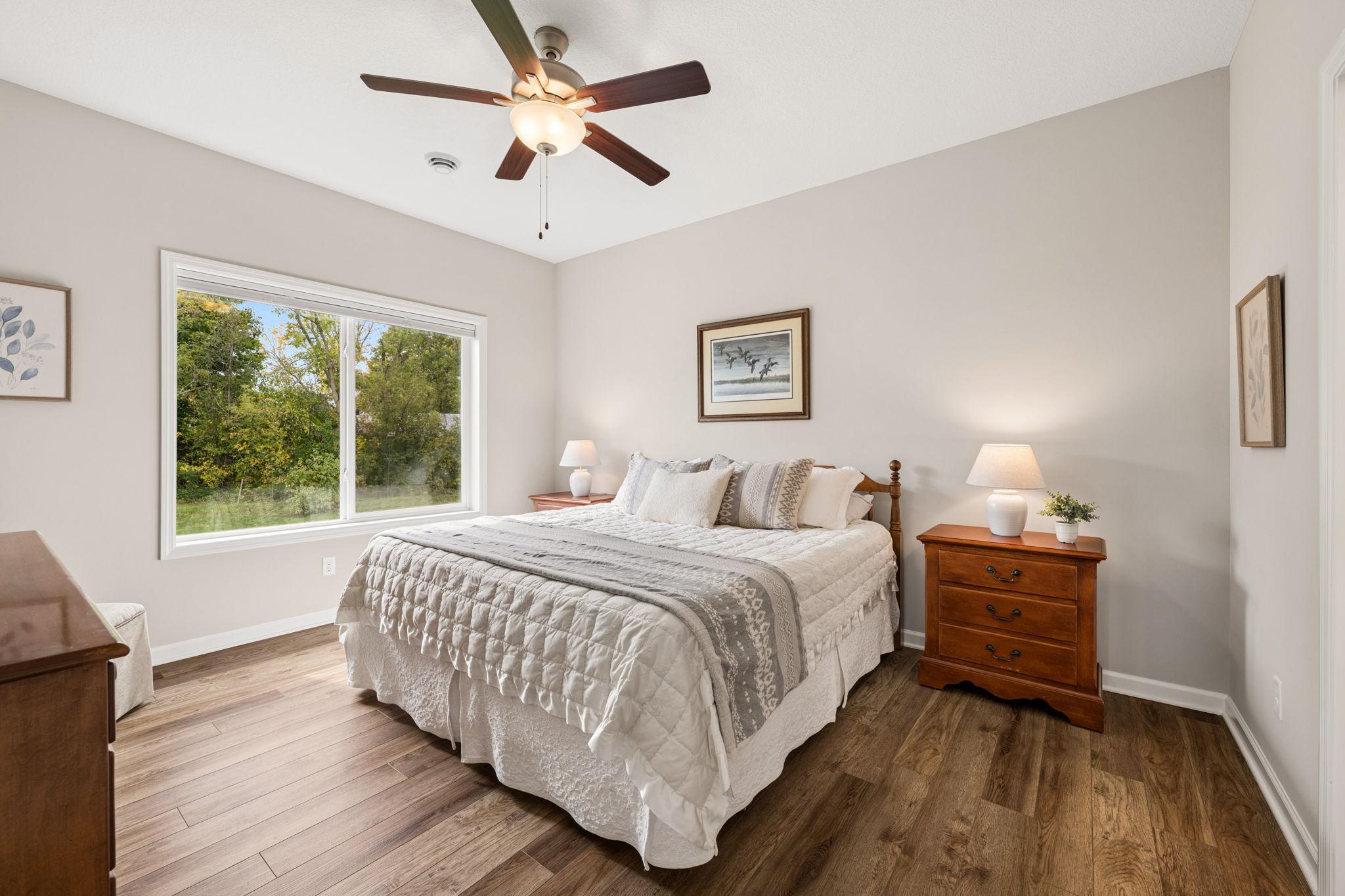 29-web-or-mls-331-riverview-cir.jpg