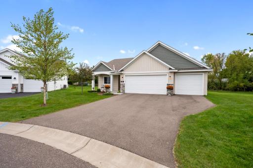 331 Riverview Circle, Hanover, MN 55341