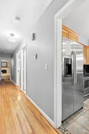 28-web-or-mls-18423-Italy-Ave-Interior-22.jpg