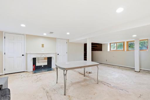 31-web-or-mls-18423-Italy-Ave-Interior-25.jpg