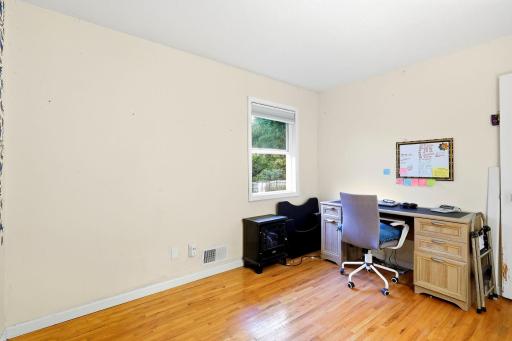 34-web-or-mls-18423-Italy-Ave-Interior-28.jpg