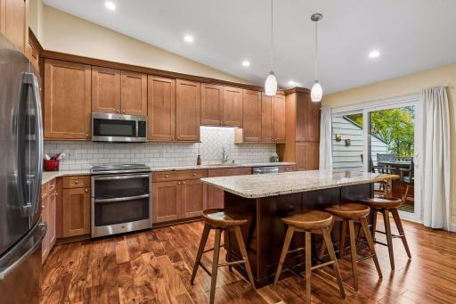 459 W Eagle Lake Drive, Maple Grove, MN 55369
