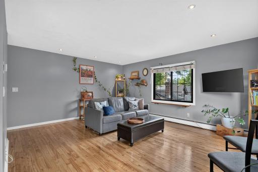 3844 Nicollet Avenue, 305, Minneapolis, MN 55409