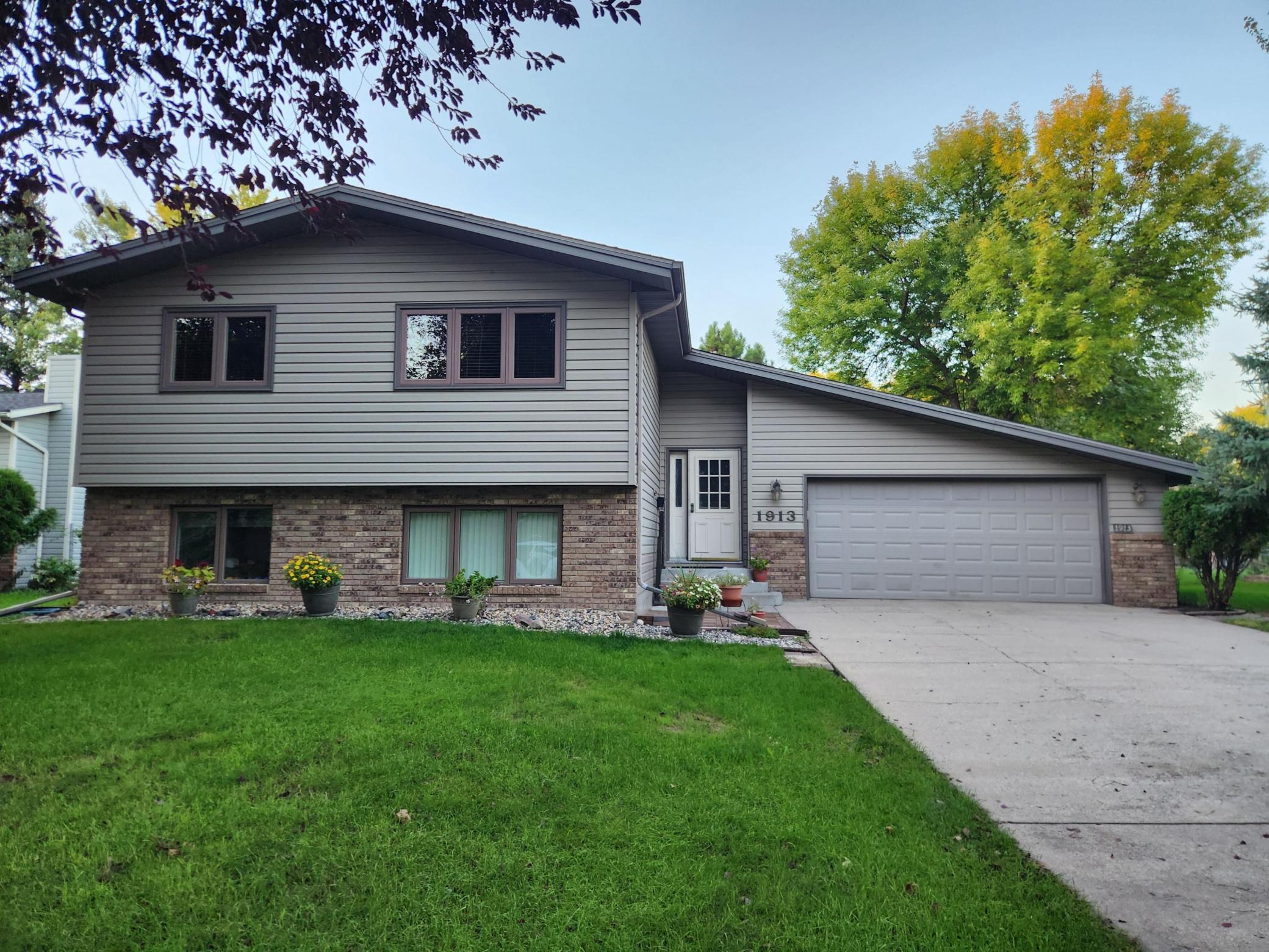 Property photo for 1913 26 1/2 Avenue S, Fargo, ND 58103