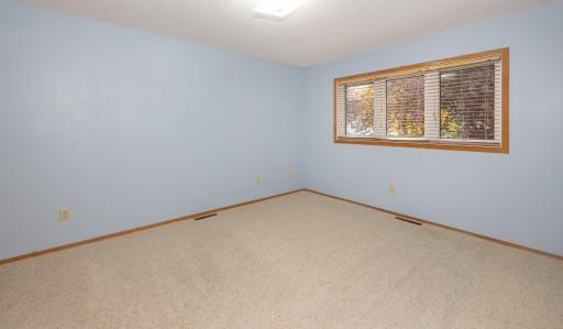 1913 26 1/2 Avenue S, Fargo, ND 58103