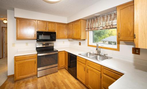 1913 26 1/2 Avenue S, Fargo, ND 58103