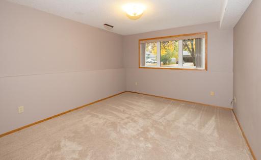1913 26 1/2 Avenue S, Fargo, ND 58103