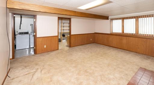 1913 26 1/2 Avenue S, Fargo, ND 58103