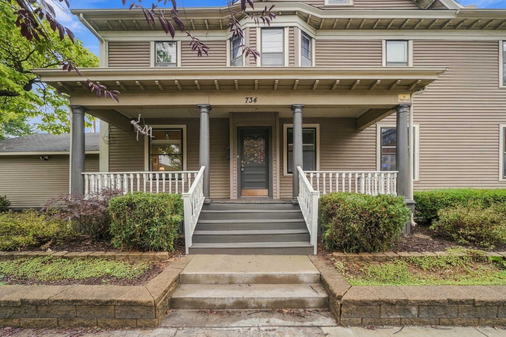 Second unit entrance.jpg