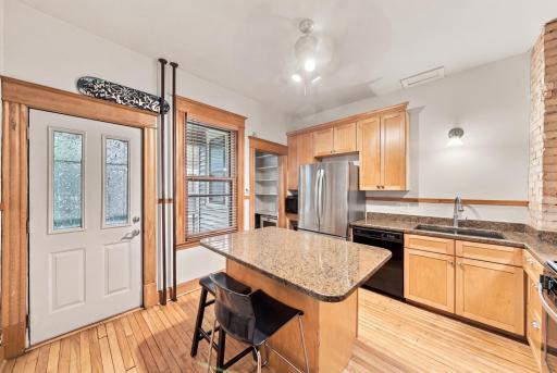 2752 Chicago Avenue, Minneapolis, MN 55407