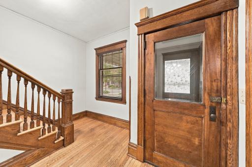 2752 Chicago Avenue, Minneapolis, MN 55407