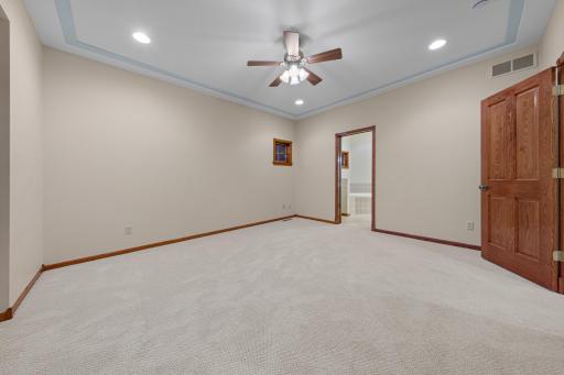 123 Woodhill Court, Mankato, MN 56001