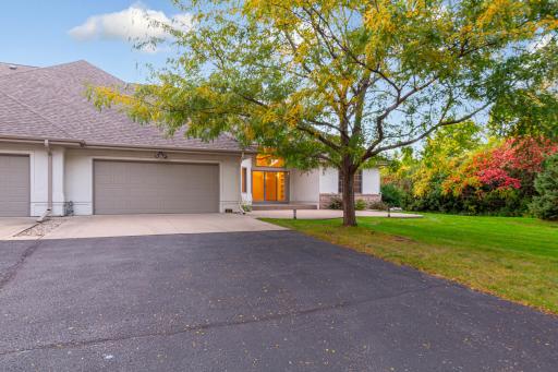 123 Woodhill Court, Mankato, MN 56001