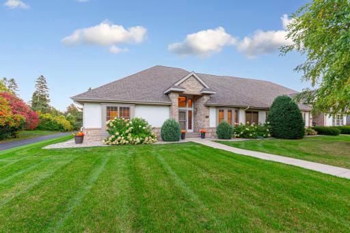 123 Woodhill Court, Mankato, MN 56001