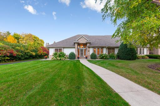 123 Woodhill Court, Mankato, MN 56001