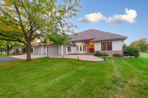 123 Woodhill Court, Mankato, MN 56001
