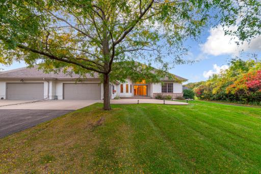 123 Woodhill Court, Mankato, MN 56001