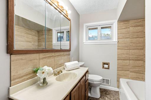 4407 Washington Street NE, Columbia Heights, MN 55421