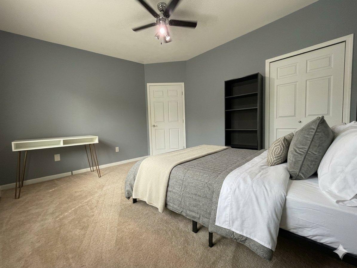 Large Upper Bedroom 3