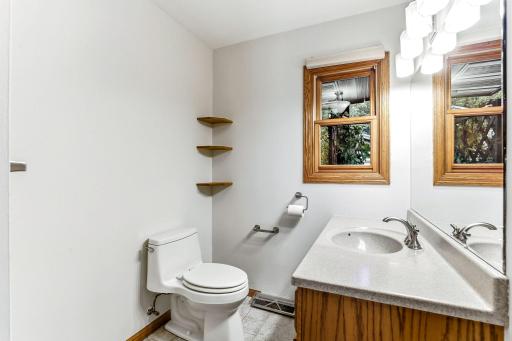 727 Riverside Drive N, Hudson, WI 54016
