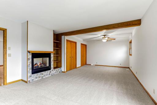727 Riverside Drive N, Hudson, WI 54016