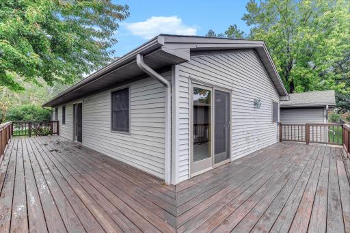 727 Riverside Drive N, Hudson, WI 54016