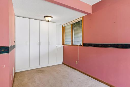 7886 72nd Street S, Cottage Grove, MN 55016