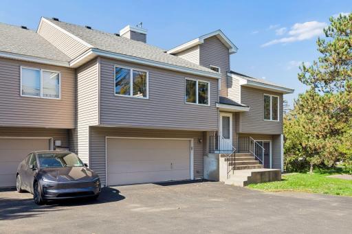 7886 72nd Street S, Cottage Grove, MN 55016
