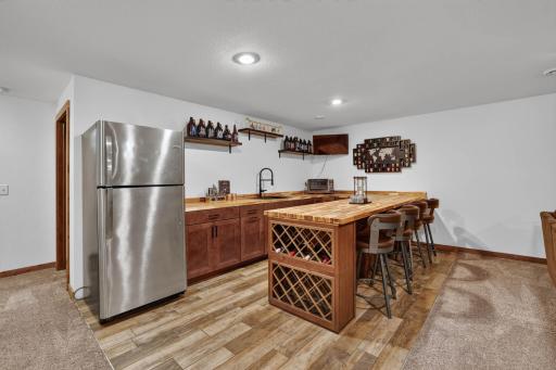 17 Richland Avenue, Saint Charles, MN 55972