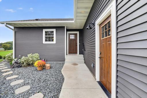 17 Richland Avenue, Saint Charles, MN 55972