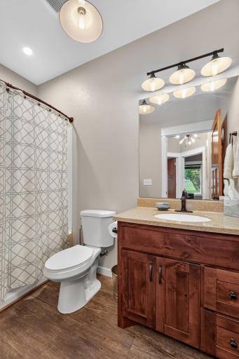 17 Richland Avenue, Saint Charles, MN 55972
