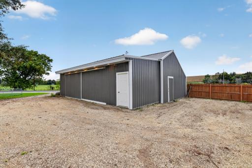 17 Richland Avenue, Saint Charles, MN 55972