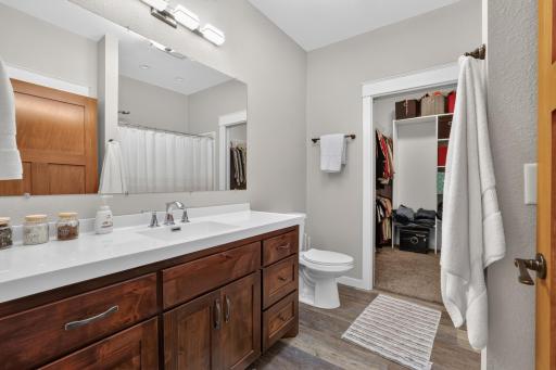 17 Richland Avenue, Saint Charles, MN 55972
