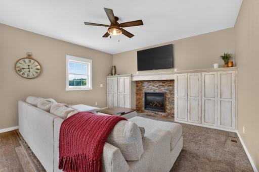 17 Richland Avenue, Saint Charles, MN 55972