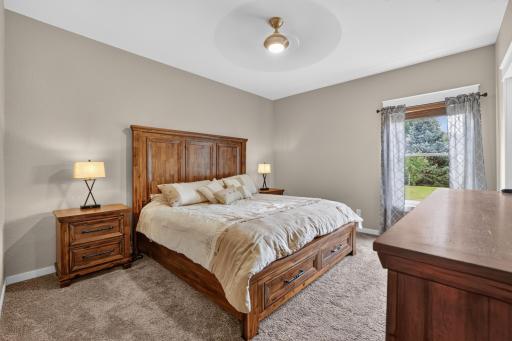 17 Richland Avenue, Saint Charles, MN 55972