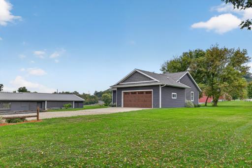 17 Richland Avenue, Saint Charles, MN 55972