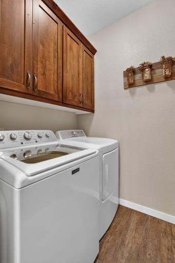 17 Richland Avenue, Saint Charles, MN 55972