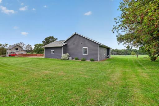 17 Richland Avenue, Saint Charles, MN 55972
