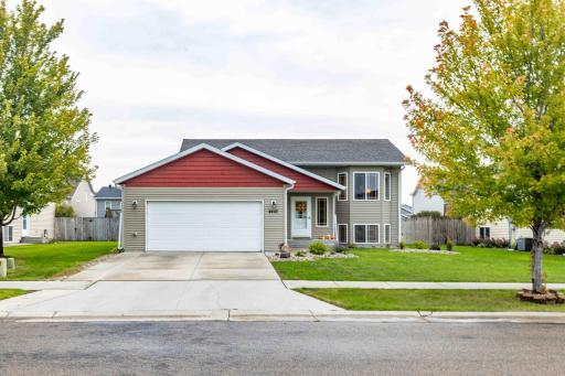 4410 16 Street S, Moorhead, MN 56560