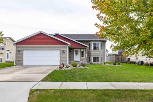 4410 16 Street S, Moorhead, MN 56560